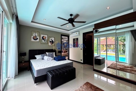 บ้านในพัทยา, ประเทศไทย 4 ห้องนอน № 197018 - รูปถ่าย 18