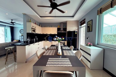 บ้านในพัทยา, ประเทศไทย 4 ห้องนอน № 197018 - รูปถ่าย 12