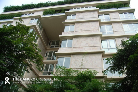 Condo in Bangkok, Thailand, 3 bedrooms № 220667 - photo 5