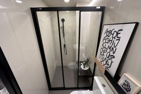 Eigentumswohnung in Bangkok, Thailand, 1 Schlafzimmer  № 203662 - Foto 23