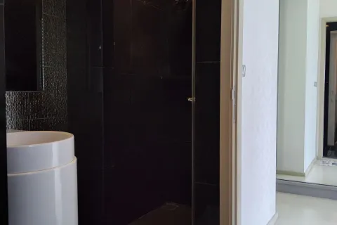 Студия в кондо в Клонг Тоэй, Бангкок, Таиланд № 160254 - фото 9