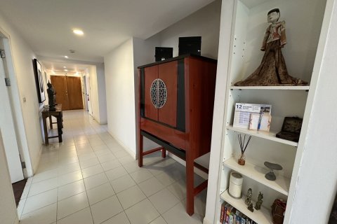 Кондоминиум с 4 спальнями в Хуа Хине, Таиланд № 160256 - фото 14