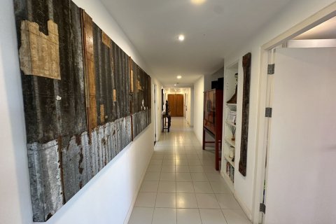 Кондоминиум с 4 спальнями в Хуа Хине, Таиланд № 160256 - фото 15