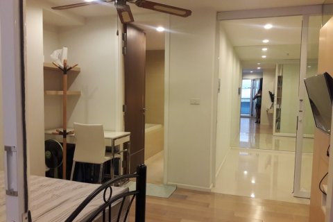 Кондоминиум с 1 спальней в Бангкоке, Таиланд № 144034 - фото 2