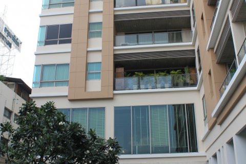 Кондоминиум с 2 спальнями в Бангкоке, Таиланд № 144030 - фото 15