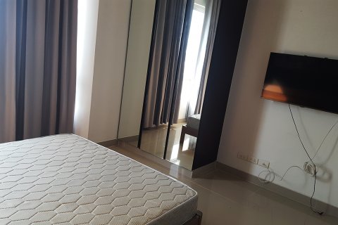 Кондоминиум с 2 спальнями в Бангкоке, Таиланд № 144030 - фото 8