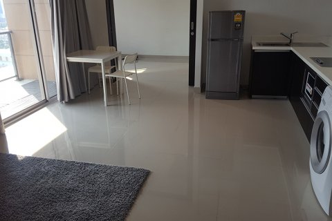 Кондоминиум с 2 спальнями в Бангкоке, Таиланд № 144030 - фото 1