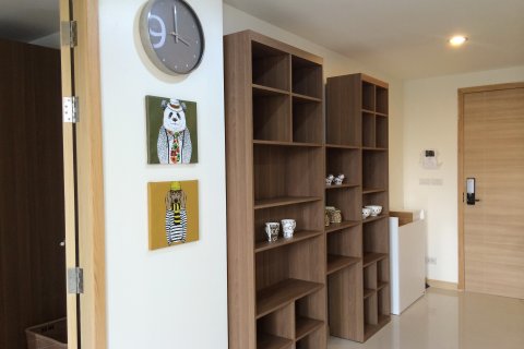 Condo in Bangkok, Thailand, 1 bedroom  № 144032 - photo 8