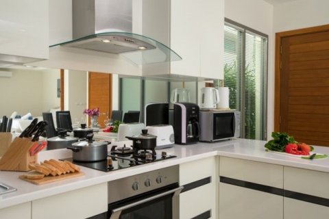 Villa in Phuket, Thailand 4 bedrooms № 145465 - photo 5