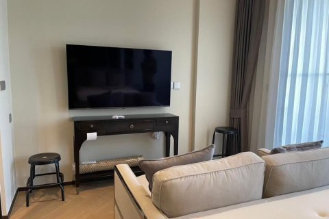 Студия в кондо в Ваттхане, Бангкок, Таиланд № 135825 - фото 1