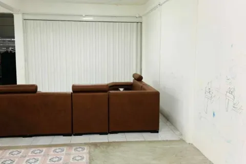 Gewerbeimmobilie in Khlong Toei, Bangkok, Thailand 450 m2 № 219579 - Foto 7