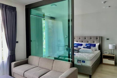 Studio dans le Condo à Khlong Toei, Bangkok, Thaïlande  № 138309 - photo 7