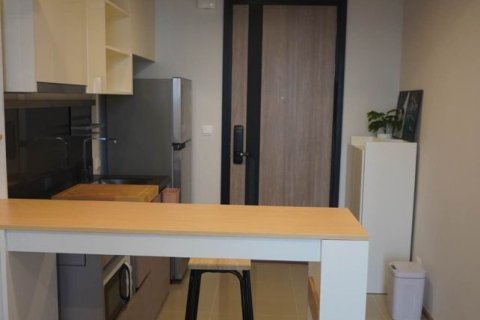 Студия в кондо в Клонг Тоэй, Бангкок, Таиланд № 148294 - фото 2