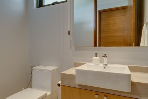 Villa in Phuket, Thailand 3 bedrooms № 171113 - photo 13