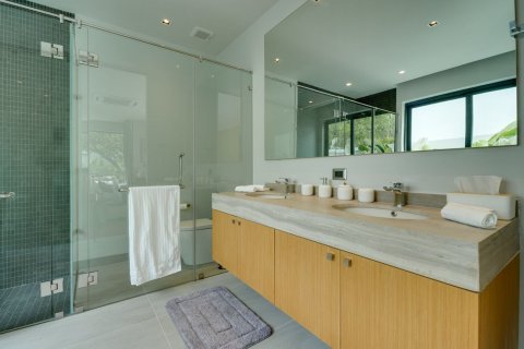 Villa in Phuket, Thailand 3 bedrooms № 171113 - photo 10