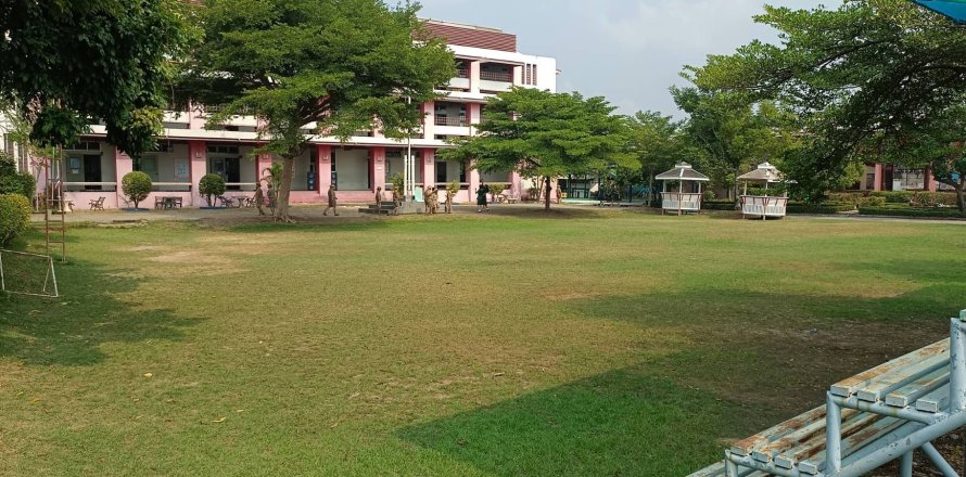 Propriété commerciale à Samut Prakan, Thaïlande № 171109