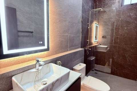 House in Pattaya, Thailand 4 bedrooms № 153979 - photo 15