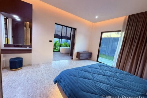 House in Pattaya, Thailand 4 bedrooms № 153979 - photo 22