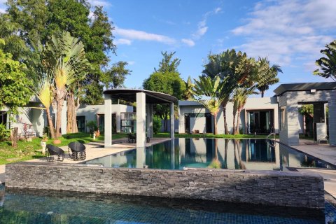 Отель в Ханг Донге, Таиланд  № 155928 - фото 1