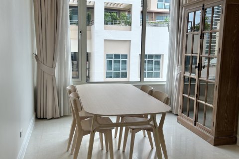 Кондоминиум с 2 спальнями в Патхум Ване, Бангкок, Таиланд № 155929 - фото 7