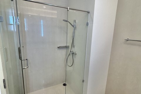 Кондоминиум с 2 спальнями в Патхум Ване, Бангкок, Таиланд № 155929 - фото 12