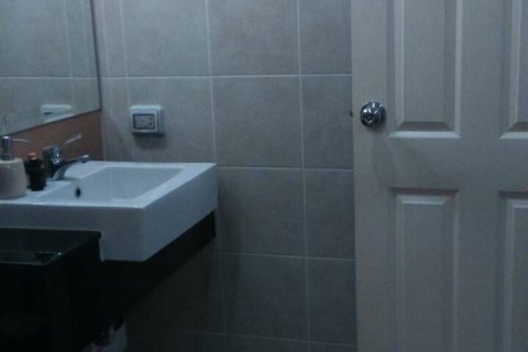 Студия в кондо в Банг-Кхо-Лаеме, Бангкок, Таиланд № 138192 - фото 7