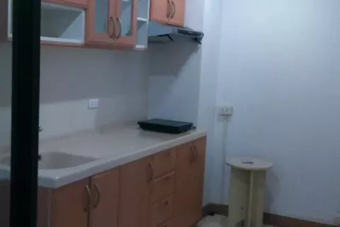 Студия в кондо в Банг-Кхо-Лаеме, Бангкок, Таиланд № 138192 - фото 2