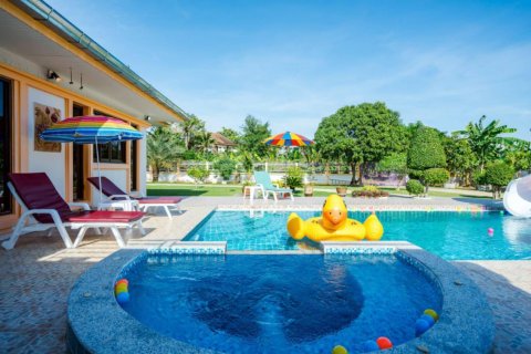 Дом в Хуа Хине, Таиланд с 5 спальнями № 138189 - фото 4