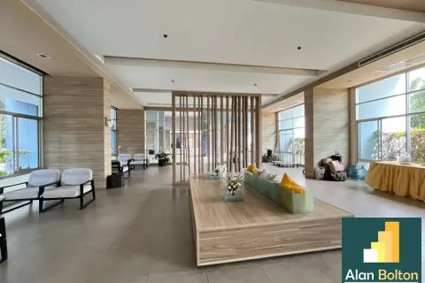 Condominio de 2 dormitorios en Jomtien Beach, Pattaya, Tailandia № 211485 - foto 19