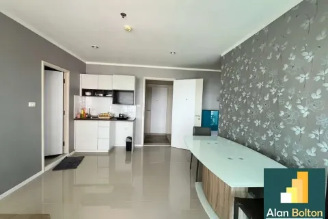 Condominio de 2 dormitorios en Jomtien Beach, Pattaya, Tailandia № 211485 - foto 12