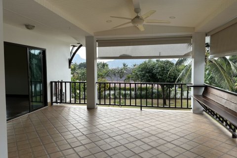 Villa in Hua Hin, Thailand 4 bedrooms № 168953 - photo 27