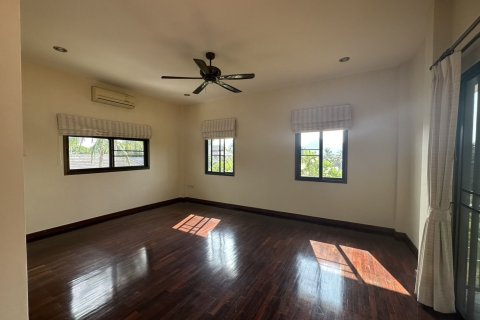 Villa in Hua Hin, Thailand 4 bedrooms № 168953 - photo 19