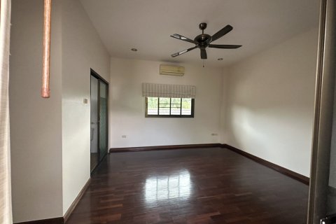 Villa in Hua Hin, Thailand 4 bedrooms № 168953 - photo 17