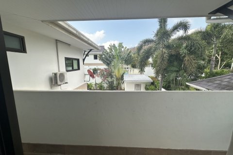 Villa in Hua Hin, Thailand 4 bedrooms № 168953 - photo 28