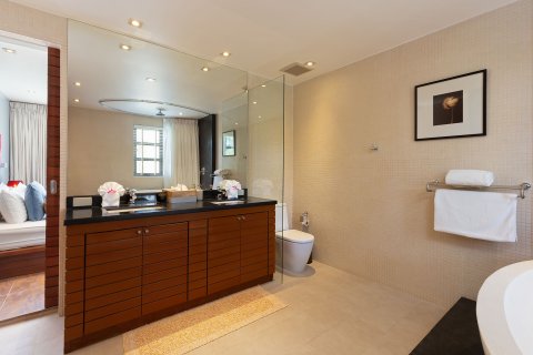 Villa in Phuket, Thailand 2 bedrooms № 167443 - photo 16