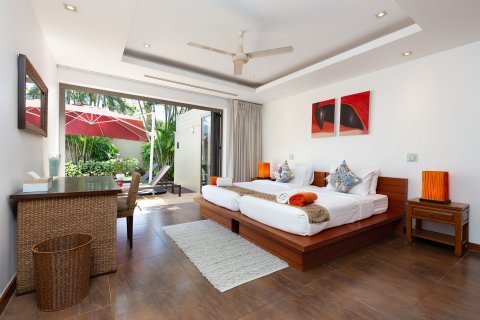 Villa in Phuket, Thailand 2 bedrooms № 167443 - photo 8