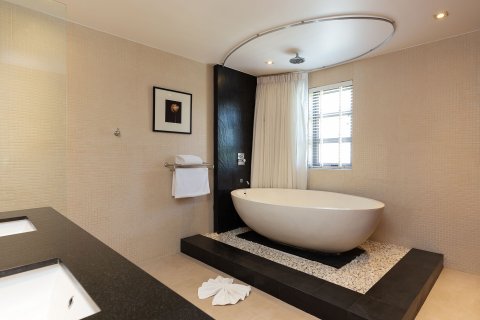 Villa in Phuket, Thailand 2 bedrooms № 167443 - photo 15