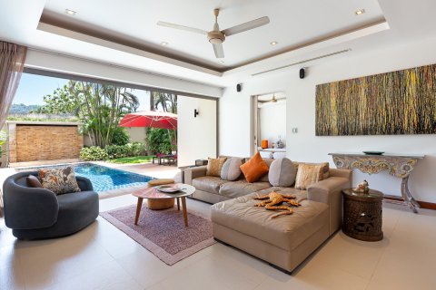 Villa in Phuket, Thailand 2 bedrooms № 167443 - photo 22
