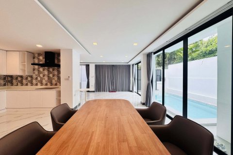 Villa in Pattaya, Thailand 5 bedrooms № 169605 - photo 13