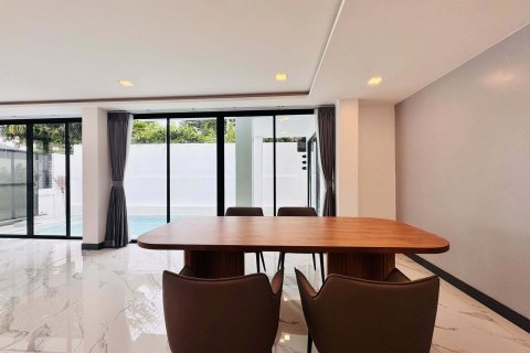 Villa in Pattaya, Thailand 5 bedrooms № 169605 - photo 16