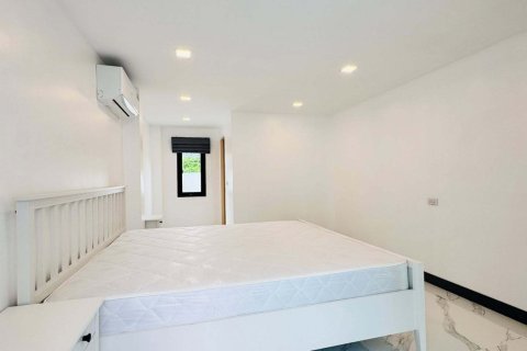 Villa in Pattaya, Thailand 5 bedrooms № 169605 - photo 25