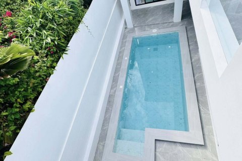 Villa in Pattaya, Thailand 5 bedrooms № 169605 - photo 7