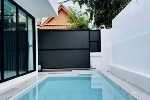 Villa in Pattaya, Thailand 5 bedrooms № 169605 - photo 9