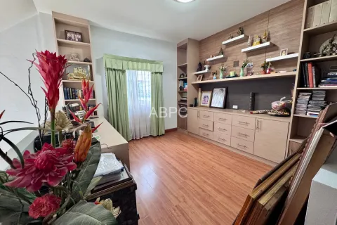 Casa de 3 dormitorios en Pattaya, Tailandia № 211417 - foto 13