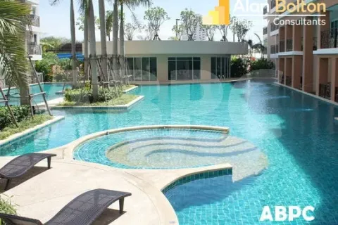 Condominio de 2 dormitorios en Jomtien Beach, Pattaya, Tailandia № 211419 - foto 2