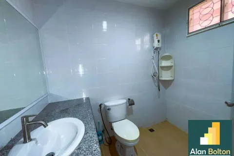 Casa de 3 dormitorios en Pattaya, Tailandia № 211177 - foto 16