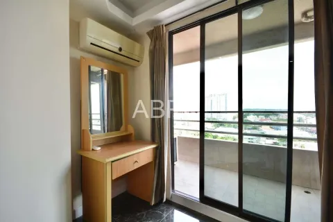 Condominio de 2 dormitorios en Jomtien Beach, Pattaya, Tailandia № 211178 - foto 8