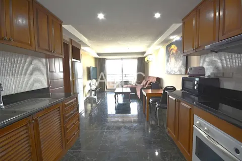 Condominio de 2 dormitorios en Jomtien Beach, Pattaya, Tailandia № 211178 - foto 10