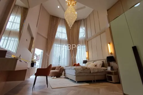 Casa de 4 dormitorios en Pattaya, Tailandia № 211179 - foto 14