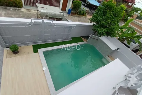 Casa de 4 dormitorios en Pattaya, Tailandia № 211179 - foto 19